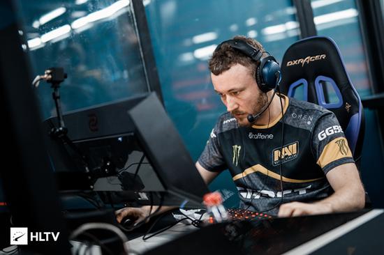 吧友们印象中有哪些LPL队伍，内战内行，外战外行的？